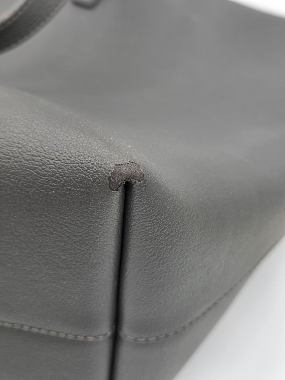 Saint Laurent East West Shopping Tote – Dark Gray Leather | Large Size - Picture 9 of 15